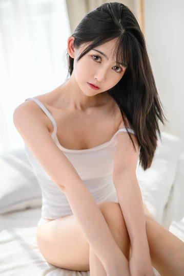 二月KTV女厕偷拍,神秘偷拍事件曝光,女厕监控成焦点,引发社会热议
